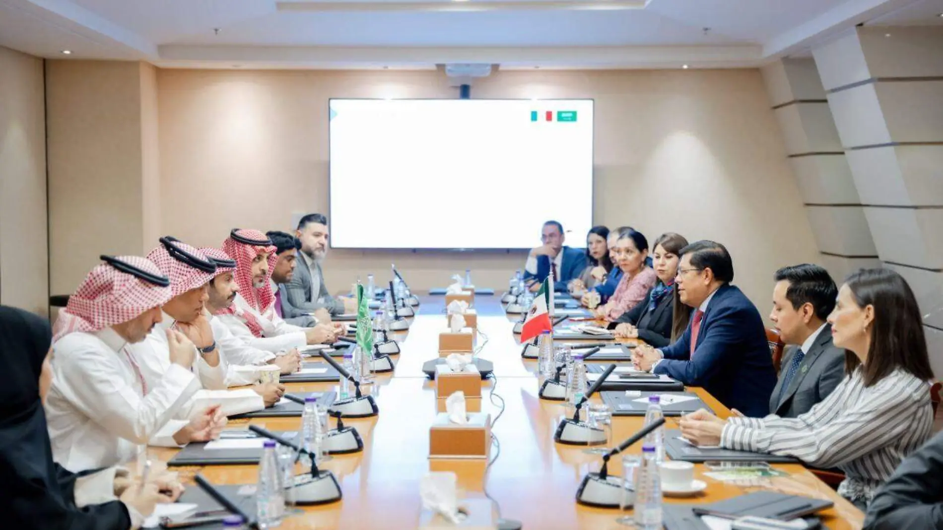 Reunión con empresarios de Arabia Saudita